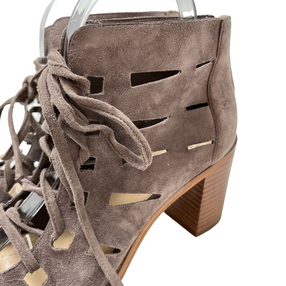 VINCE CAMUTO Genuine Leather Suede Chunky Block High Heels Gray Ankle Boots 9.5 - Picture 8 of 16